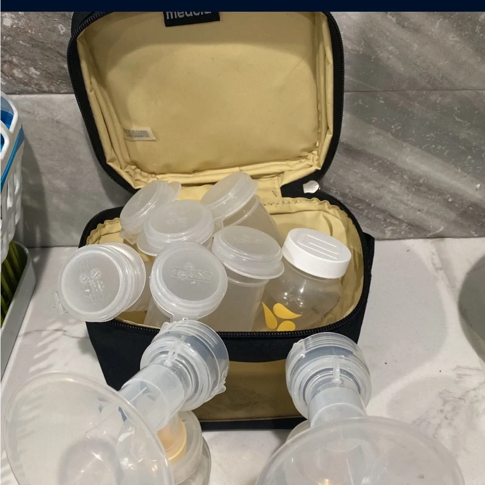 Medela Breastfeeding bundle